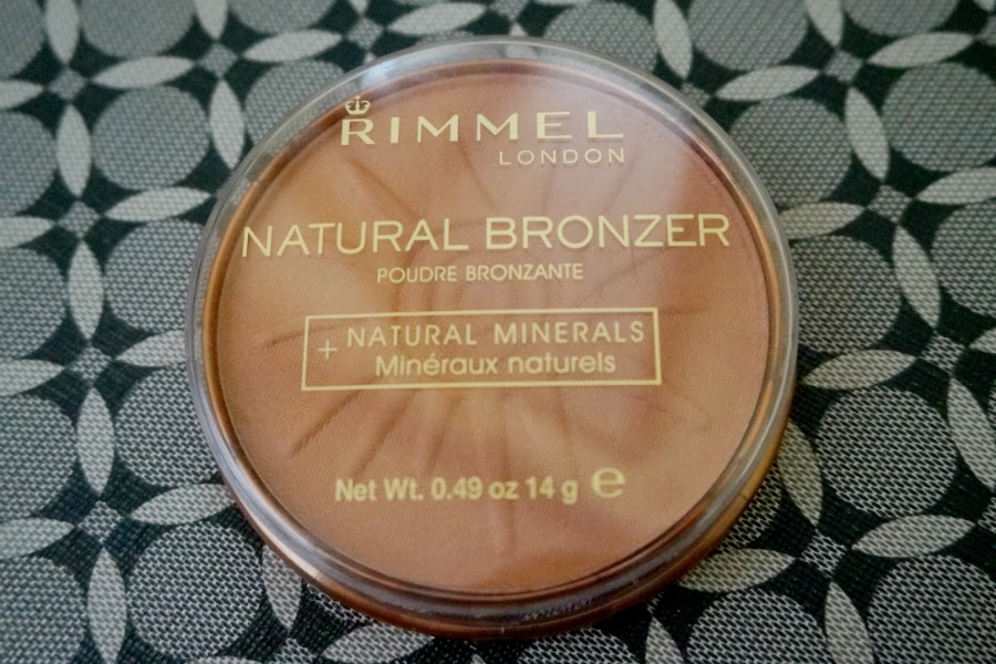 Rimmel London Natural Bronzer in Sun Glow (025) Review, Photos