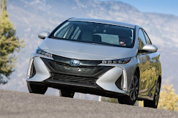 2019 Toyota Prius C Review