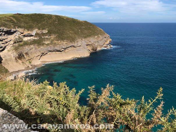 Llanes Asturias en autocaravana | caravaneros.com Llanes Asturias en autocaravana | caravaneros.com