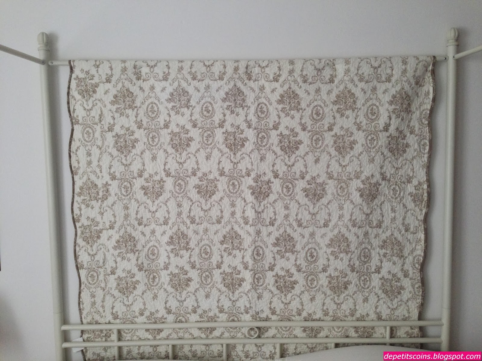 De petits coins: idee per un letto shabby chic