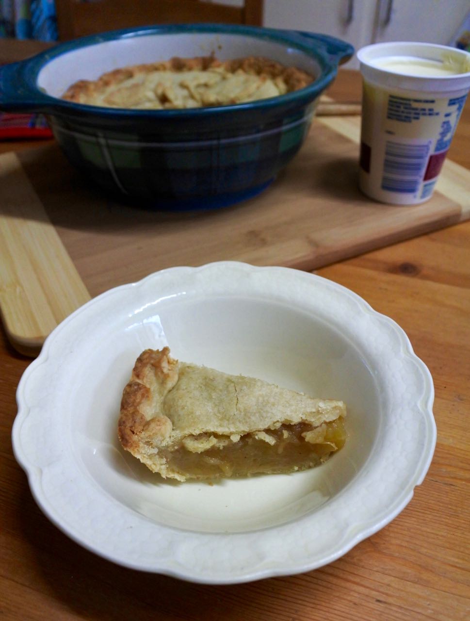 Green Gourmet Giraffe Apple pie