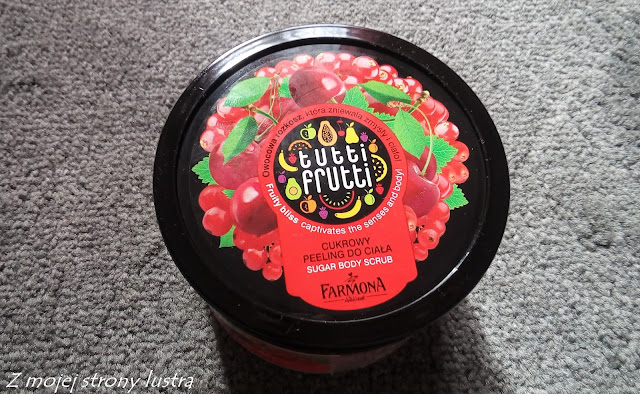 Cukrowy peeling do ciała Farmona Tutti Frutti wiśnia&porzeczka