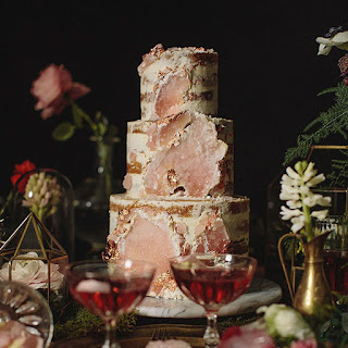K'Mich Weddings - wedding planning - wedding gold and pastel geode rustic cake - Candy Cake Weddings
