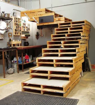 escadas-paletes-de-madeira