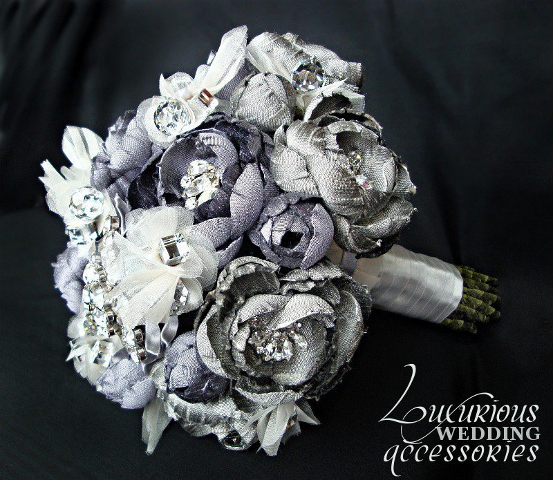 Asian Wedding Ideas A UK Asian Wedding Blog Luxurious Silk Flower Bridal