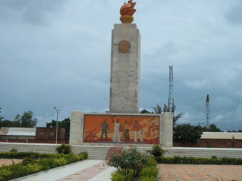 Ensemble faisons de grandes découvertes: Place de la nation (ex place