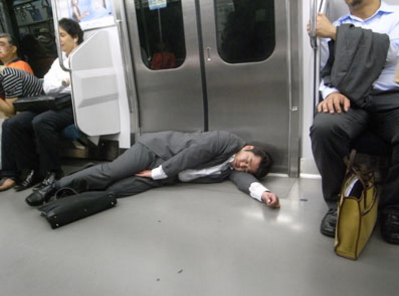 movimiento-pol-tico-de-resistencia-karoshi-el-exceso-de-trabajo-es-la-causa-de-la-muerte-de