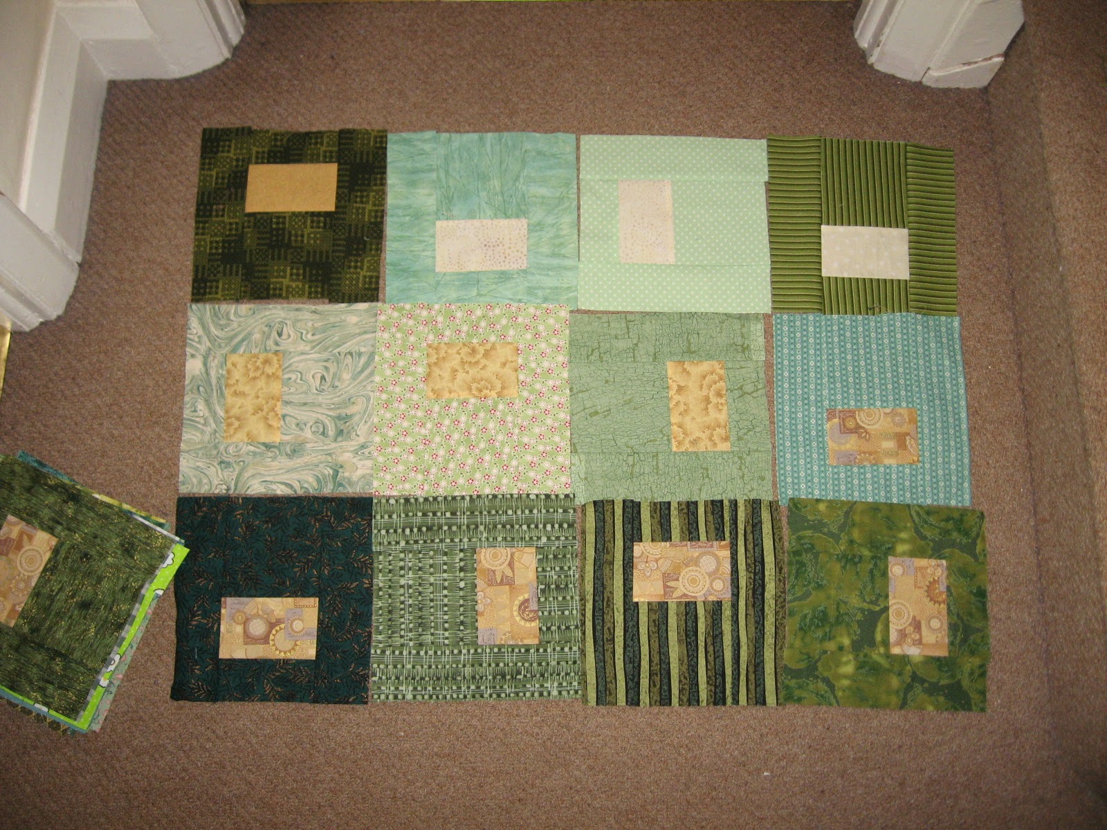 Kate's Quilting (and other arty stuff): Green floating rectangles