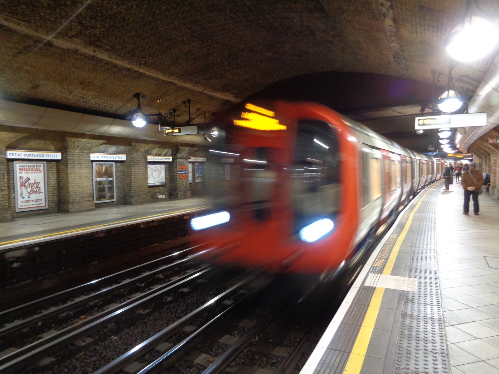Metropolitan Railway, el primer tren subterráneo del mundo