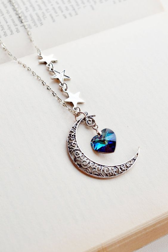 Fashion Flare♡♡: 7 Moat Beautiful Crescent Moon Lockets Of All The Time