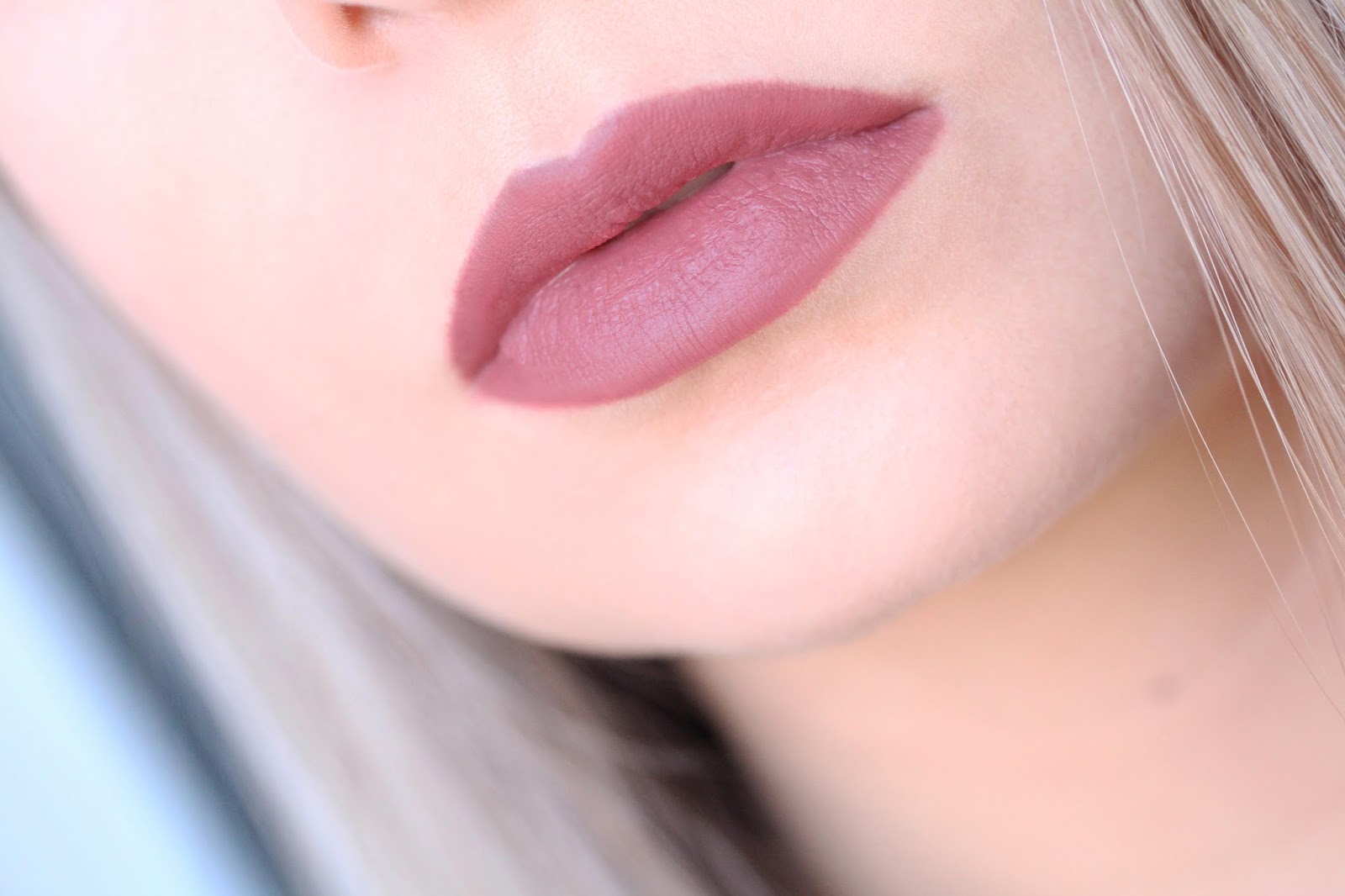 The Kylie Jenner Lip Mac Soar Lip Liner Rosychicc.