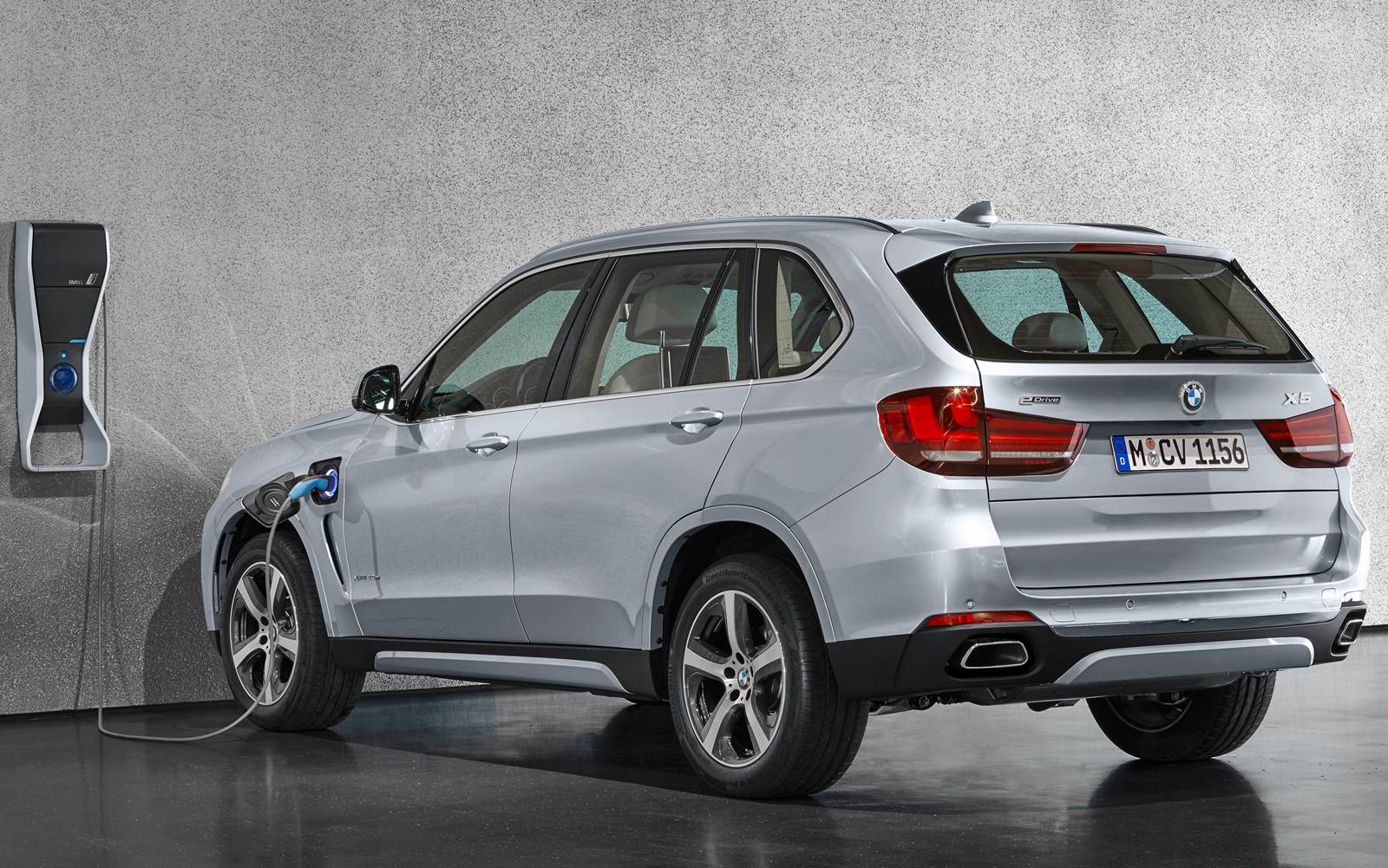 Novo BMW X5 2015 xDrive40e híbrido plug-in