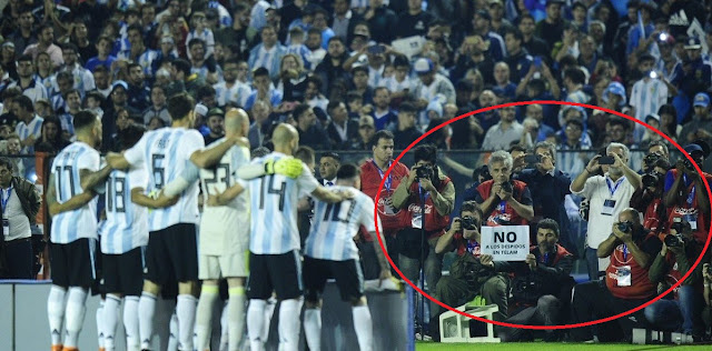 Se despide la selección argentina y trabajadores de prensa se solidarizan con despedidos de telam