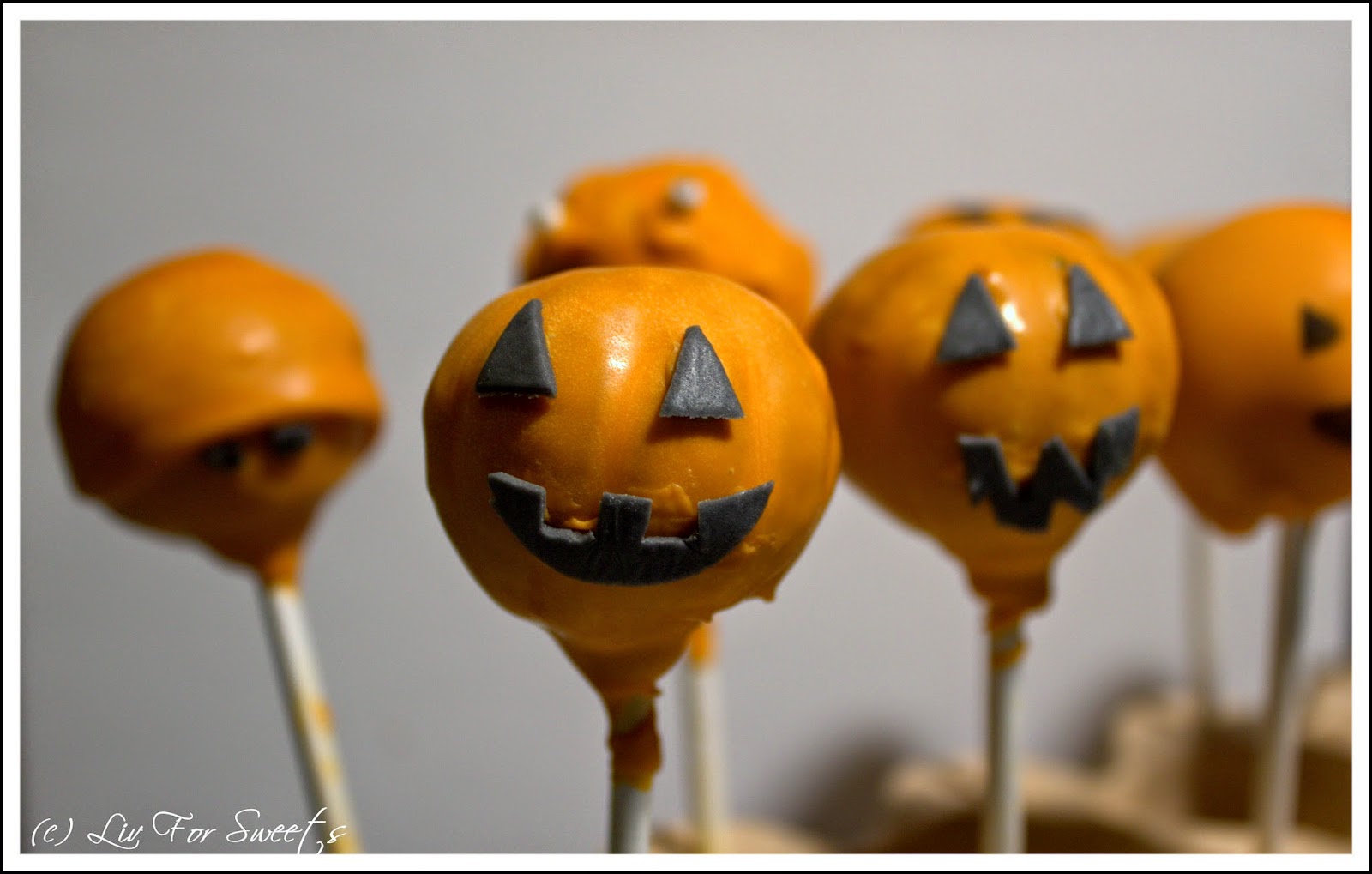 Liv For Sweets {Halloween} Blutige Herzen und komische