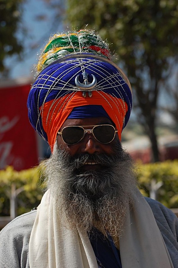 Beer And Stupidity Nihang Sikhs Take The Turban To A Whole New Level
