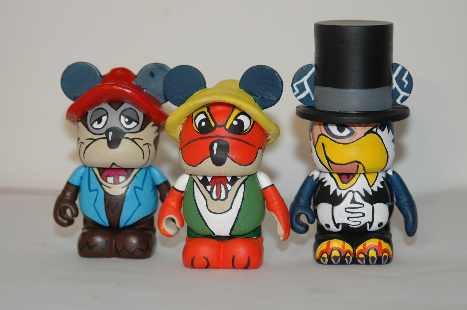 Destination Vinylmation Spotlight On Custom Vinylmation Artist Rust