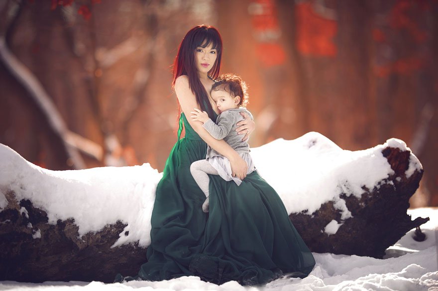 Racy Or Beauty? These Breast Feeding Moms Are Blowing Up The Internet!