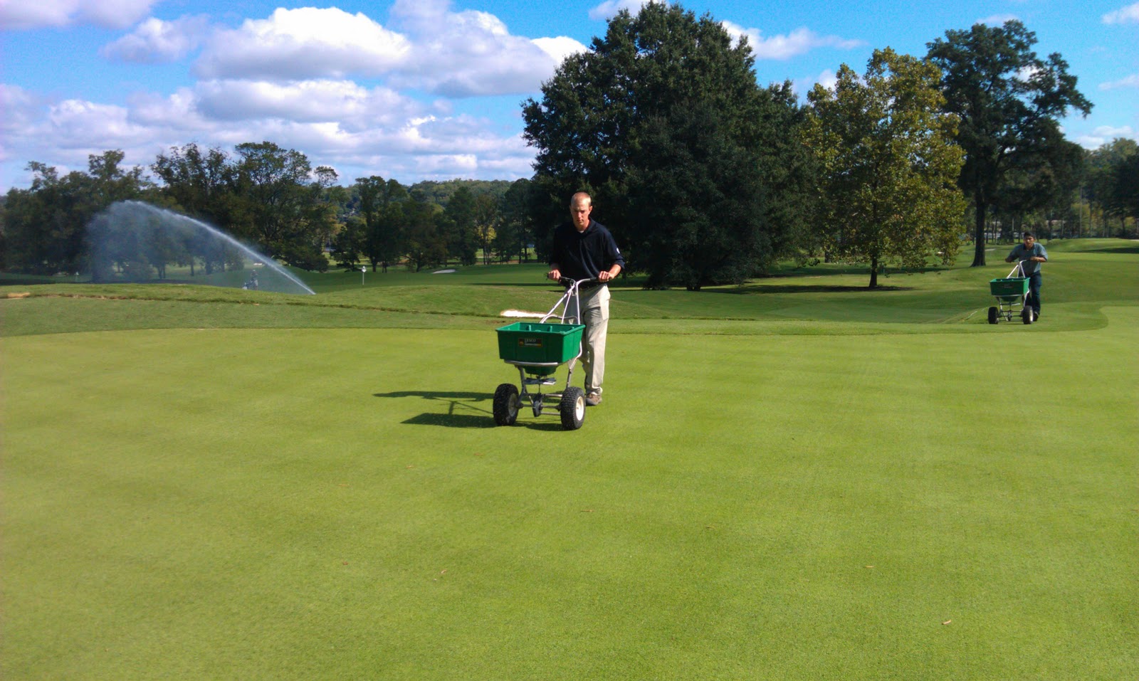 Greens Topdressing and Fertilization WILLOW OAKS COUNTRY CLUB