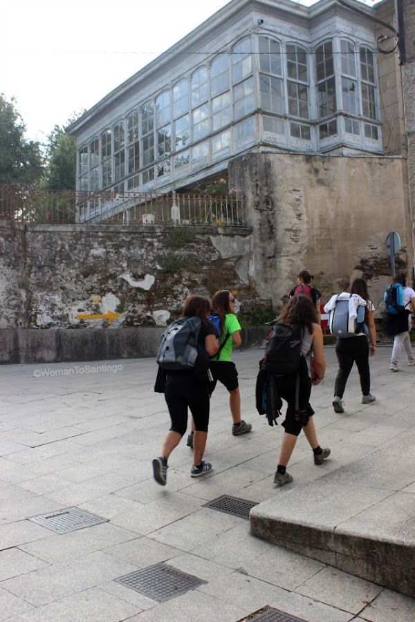 sarria-camino-de-santiago-taller-del-camino-womantosantiago