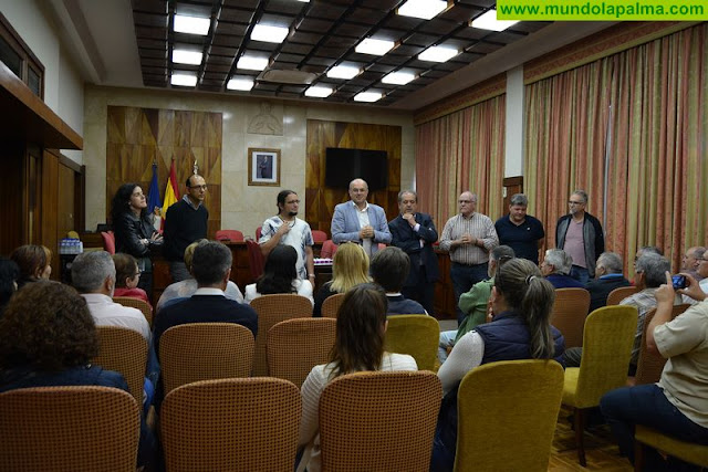 El Cabildo de La Palma homenajea a sus trabajadores recientemente jubilados