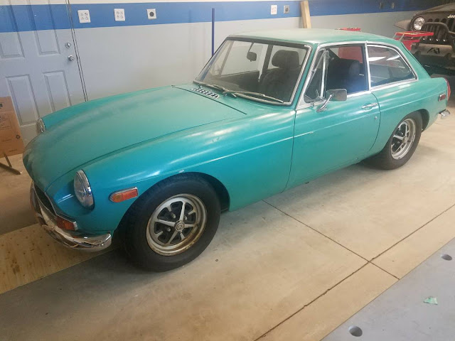 Daily Turismo: Not Bad At All: 1972 MGB GT