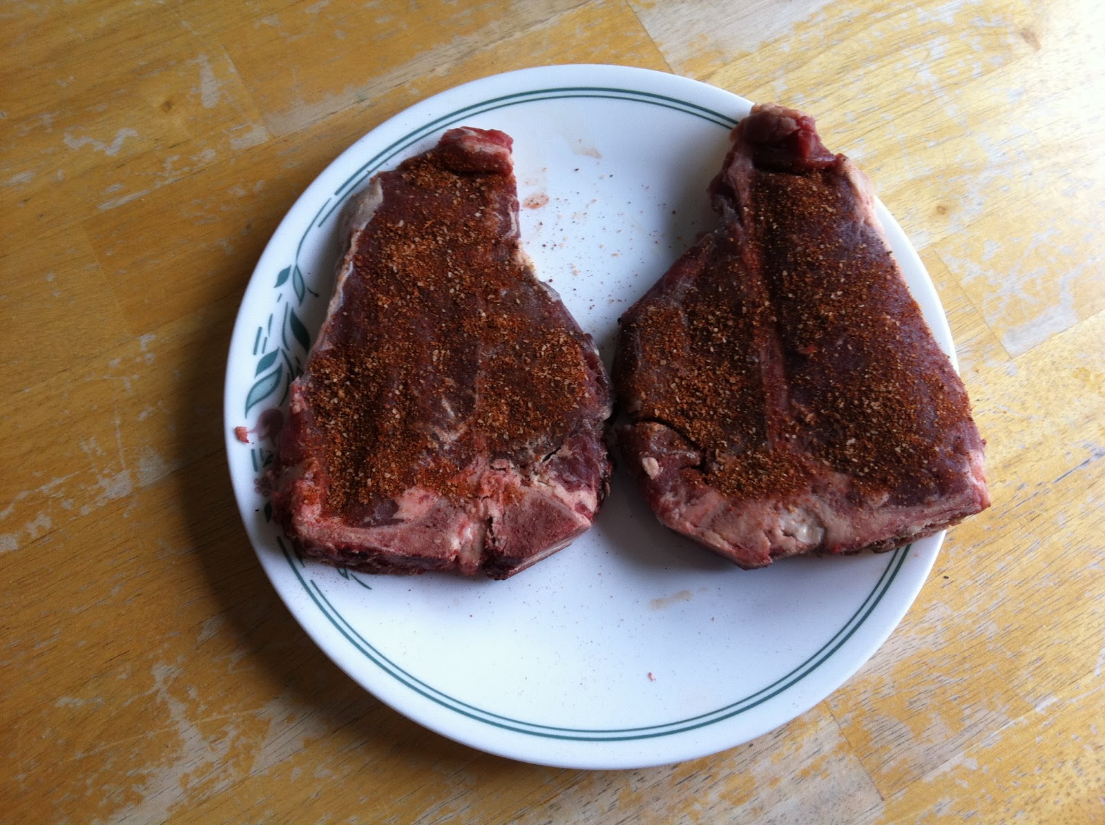 HRM CREATIVE BBQ TBone steak on the Big Green Egg and Dizzy Pig Cow