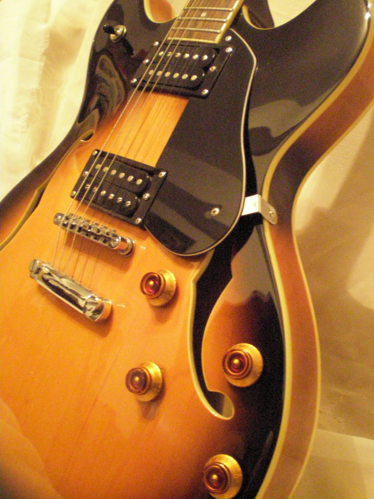 Guitarrras en Venta Fersioux Guitarra Washburn Hb30 Estilo 335