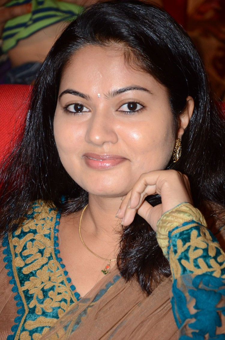 Posted in: Suhasini Stills
