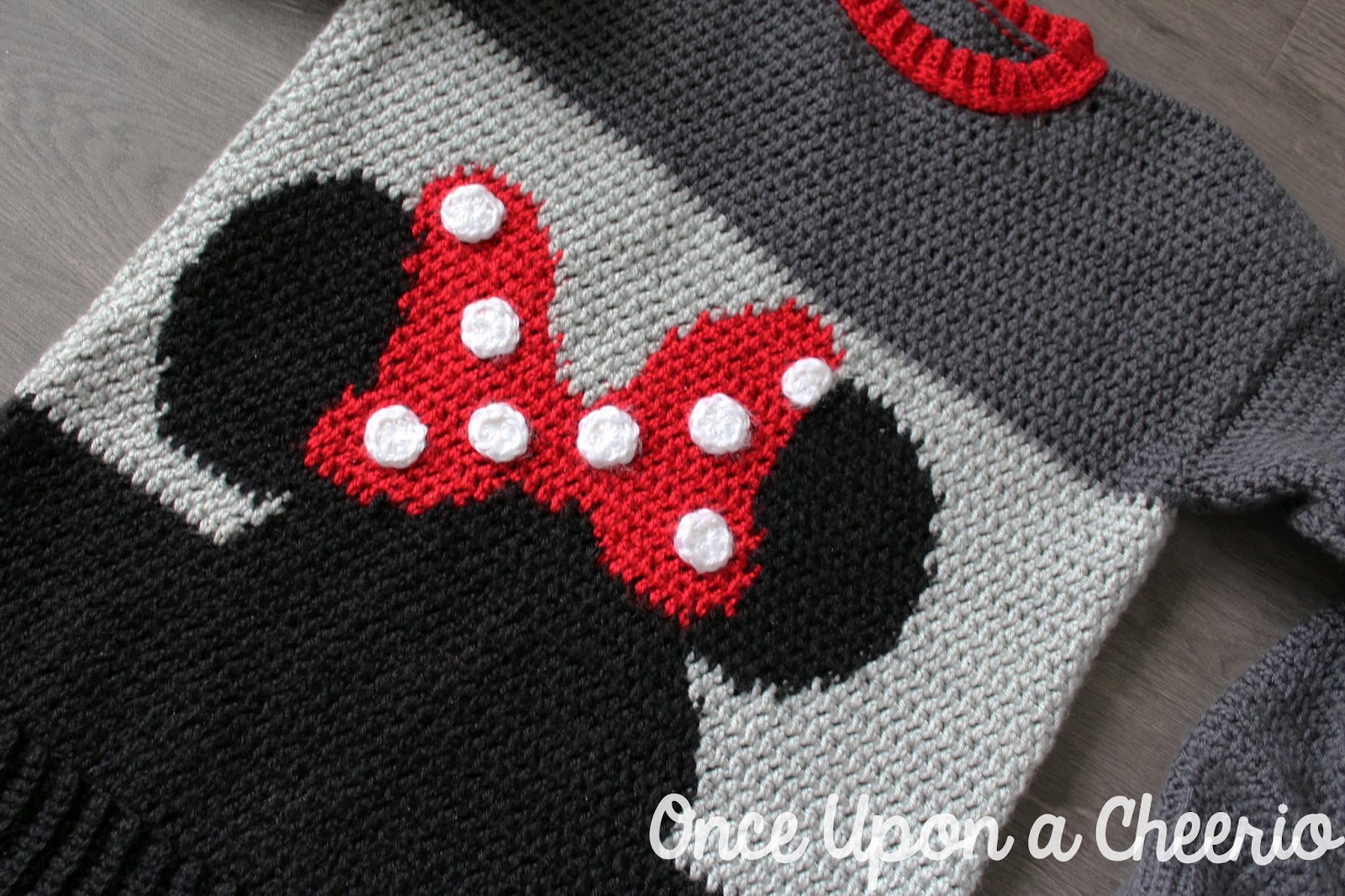 Minnie Mouse Sweater FREE Crochet Pattern