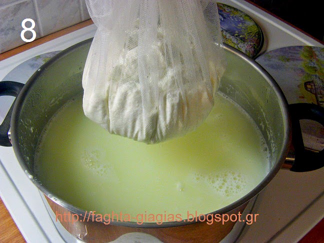 Τα φαγητά της γιαγιάς - Τυρί φτιαγμένο με λεμόνι Τα φαγητά της γιαγιάς - Τυρί φτιαγμένο με λεμόνι