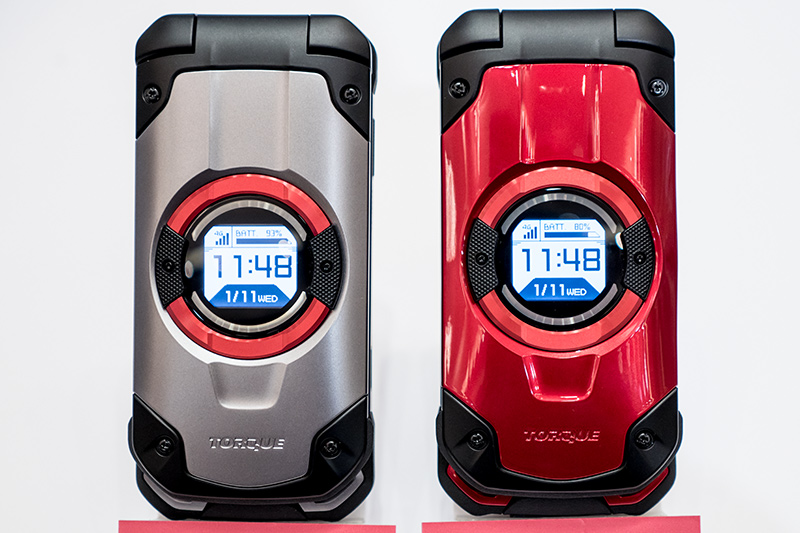取材レポート】復活したタフネスケータイ「TORQUE X01」【au2017春 正規品純正 TORQUE X01 携帯電話本体