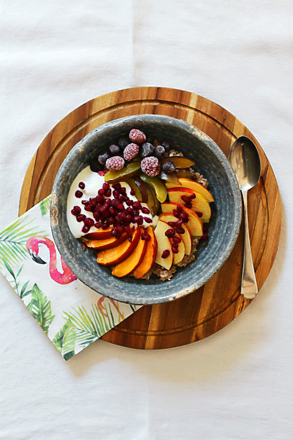 Porridge-Bowl mit Obst | Arthurs Tochter kocht. Der Blog für Food, Wine, Travel & Love Porridge-Bowl mit Obst | Arthurs Tochter kocht. Der Blog für Food, Wine, Travel & Love