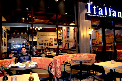 http://www.sassyzeal.com/2016/10/a-taste-of-italy-italiannis-restaurant.html