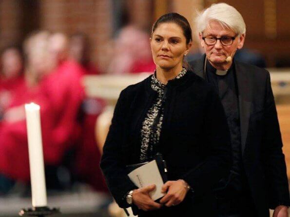Crown Princess Victoria attended a memorial service at Stockholm Cathedral, held to honor those who died in the downed airplane in Iran