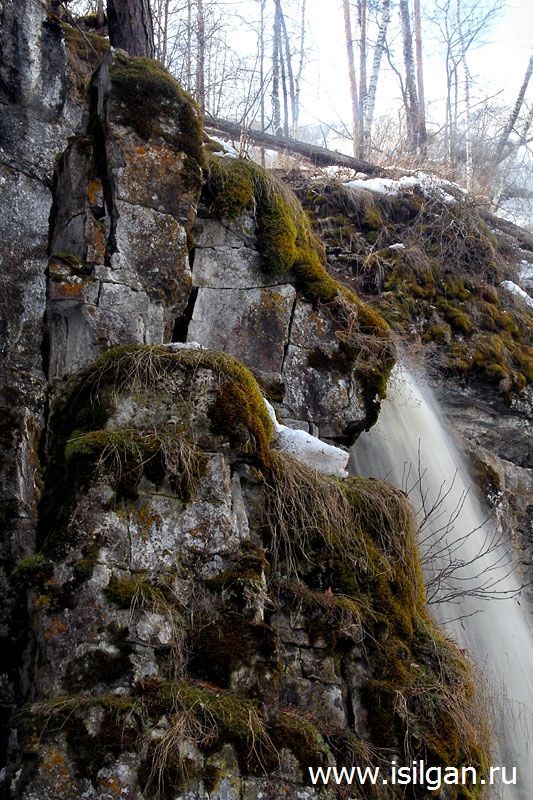 Алексеевский лог (Сухие водопады). Весенний водопад. Челябинская область