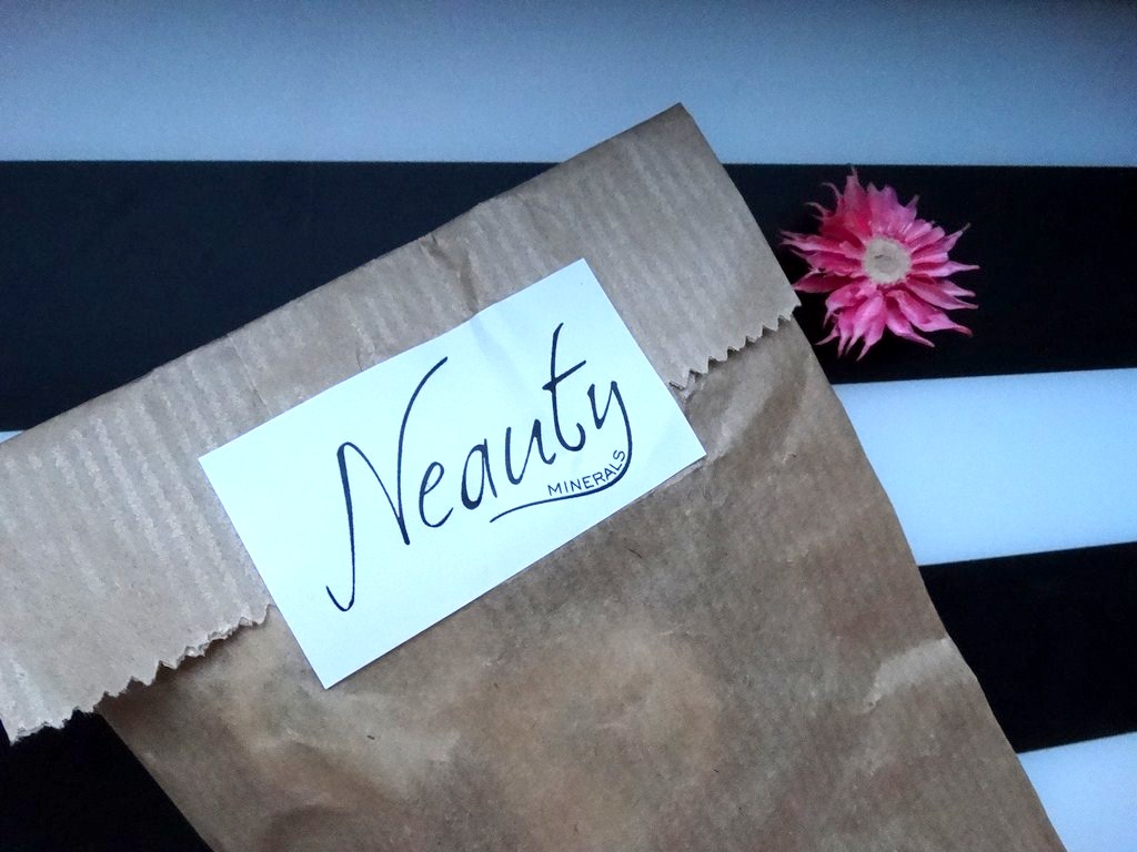 Neauty Minerals cienie do powiek 