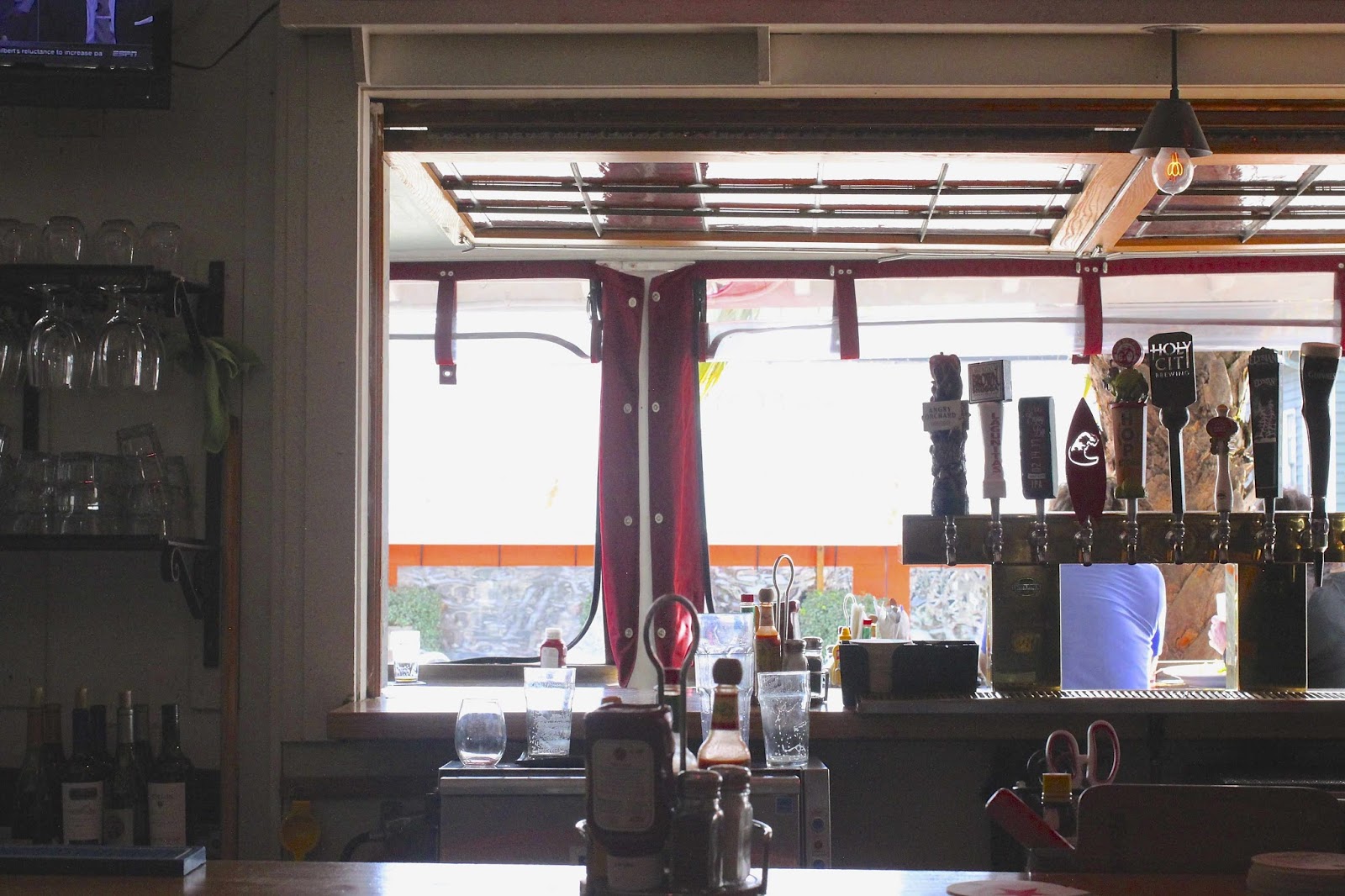 Vosgesparis A Beautiful Raw And White Photo Studio In Hamburg