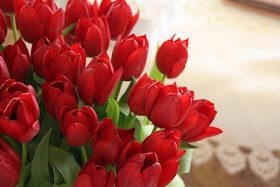 Red Tulips Images