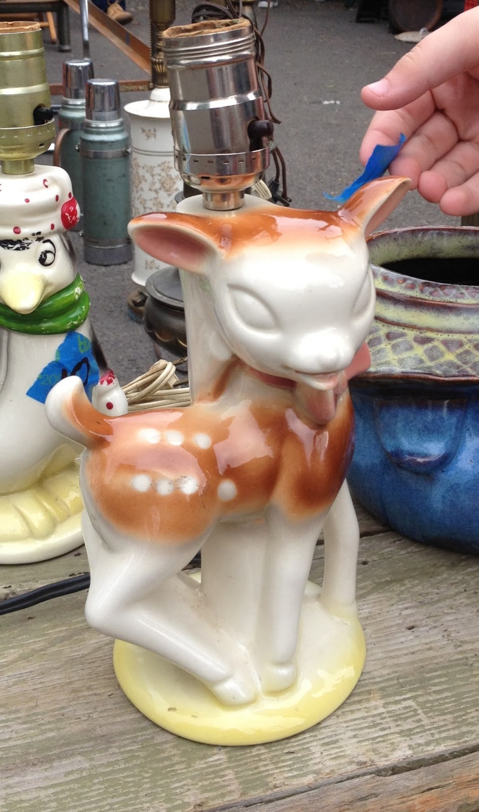 The adventures of two (Pyrex crazy) thrifting sisters........ Coburg