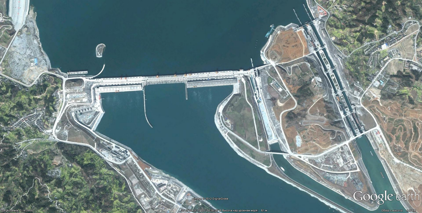 Китайская дамба. Три ущелья ГЭС Янцзы. Плотина на Янцзы. Плотина 3 ущелья Китай. Санься ГЭС Китай.