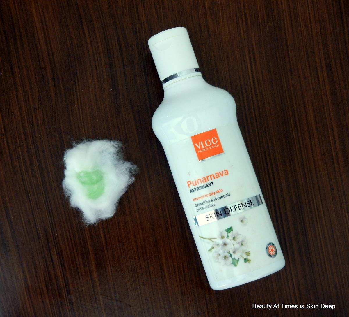 vlcc toner for oily skin