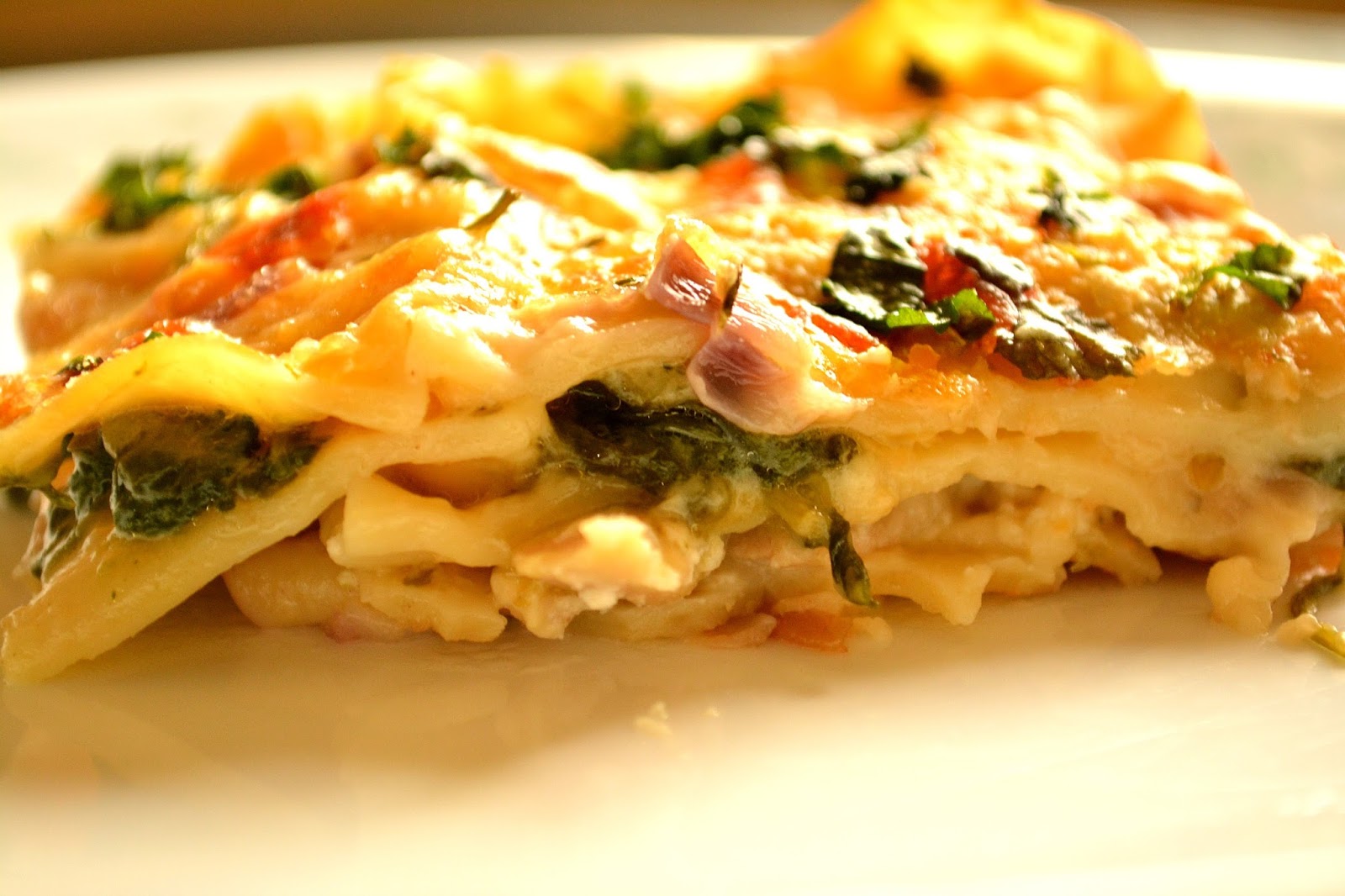 Cheesy spinach and chicken Lasagna with white sauce Sowmia's Galley