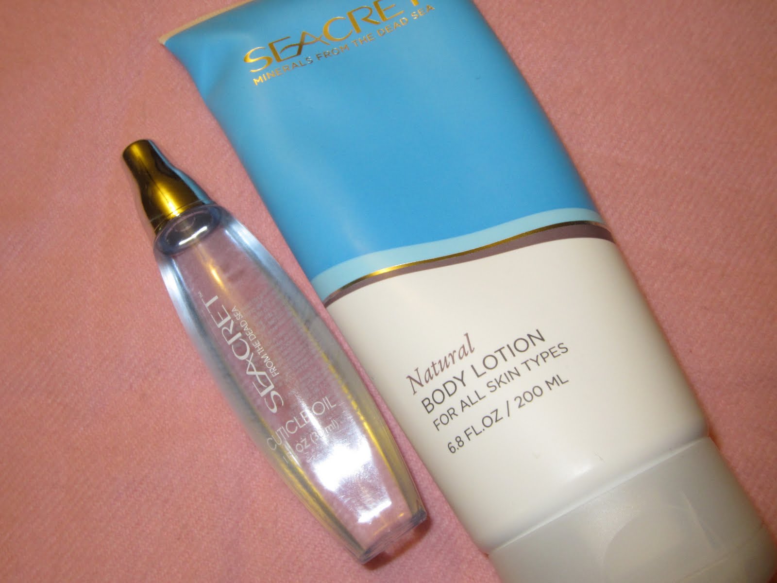 Review SEACRET Cuticle Oil + Body Lotion + NOTD miss wiggle