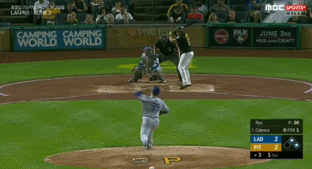 1558835980.gif