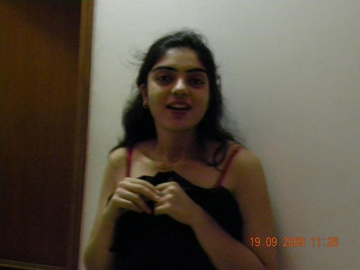 Nude Indian Girls: Indian Hot Girl Naked at Home