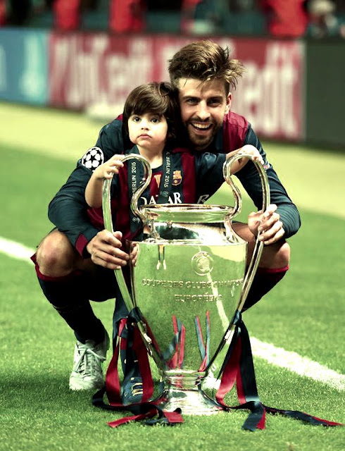 fc-barcelona-players-s-kids-with-champions-league-trophy-fc-barcelona