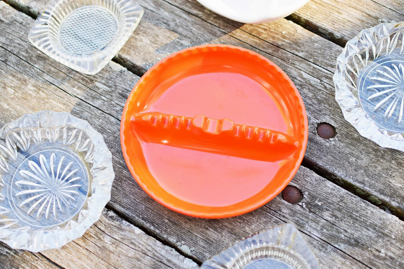 Woman in Real Life Vintage Ashtrays & Vintage Bliss Tuesdays Linky