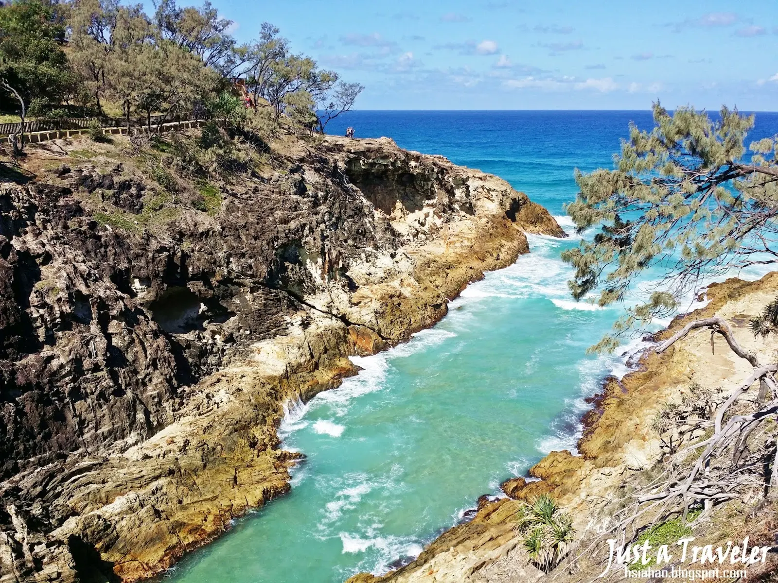 Brisbane-attraction-best-top-North-Stradbroke-Island-ferry-transport-tourist-spots-fun-things-to-do-recommendation-guide-Straddie