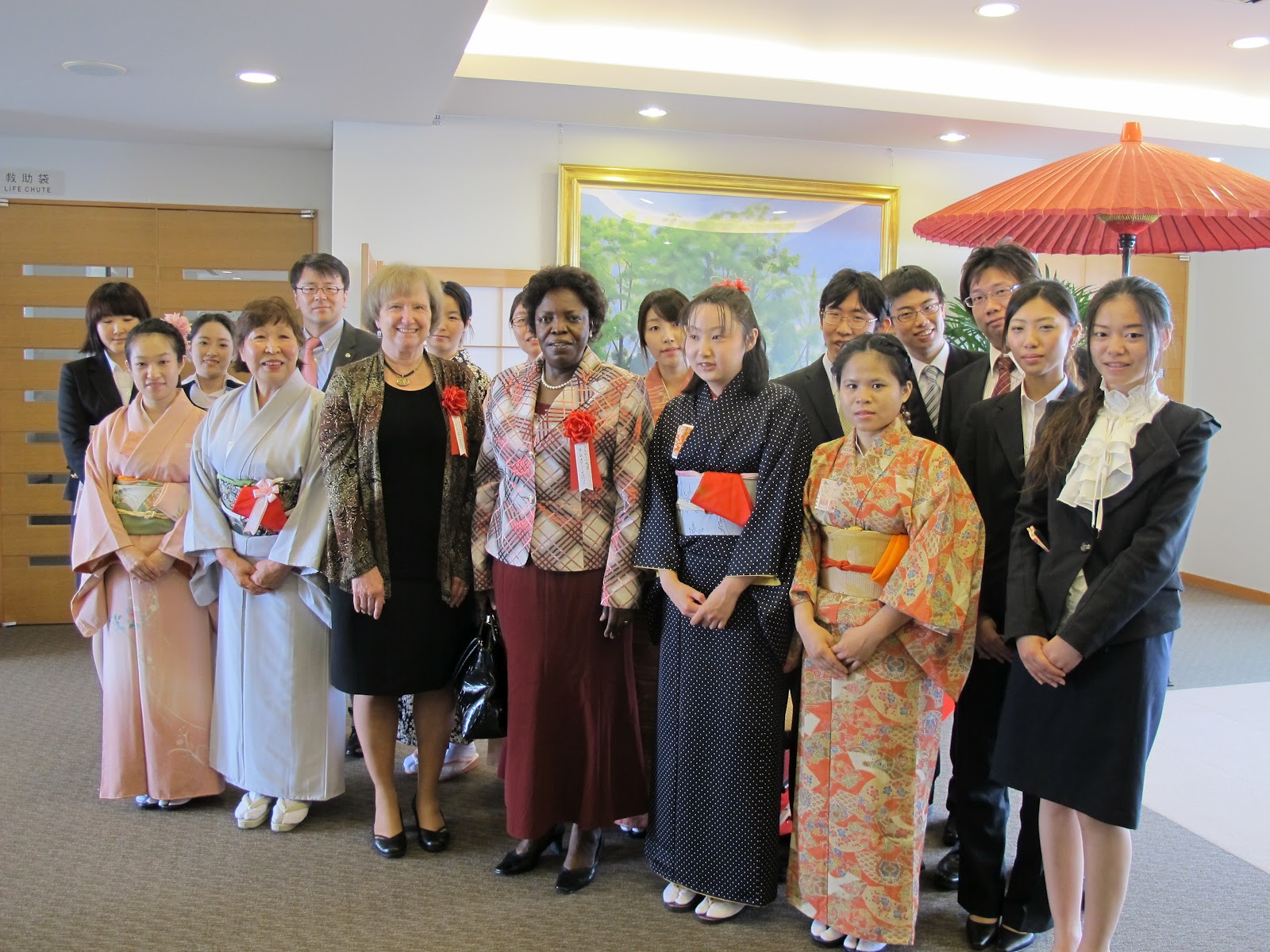 Maria & Shiguemi & Ichiyama & Kurabayashi Enjoying tea with JIU's Tea