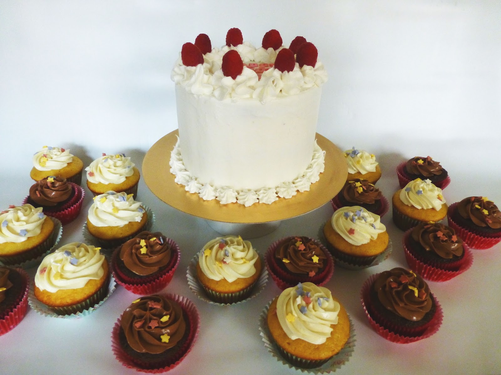 CakeSophia Kathy's birthday sweet treats